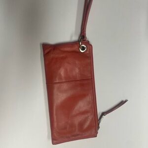 HOBO Vida Coral/pink Leather Wristlet Clutch